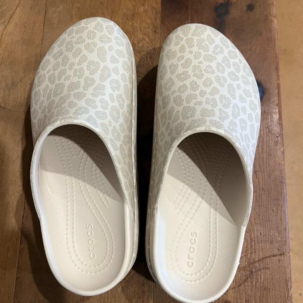 Crocs Women's Cream Leopard Clogs